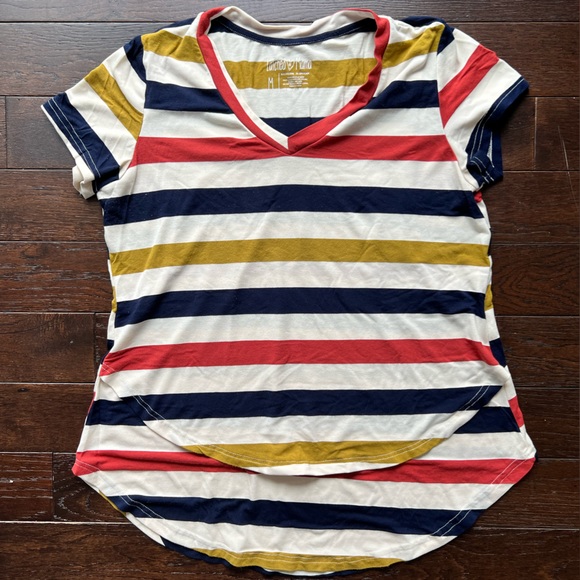 Latched Mama Tops - Latched Mama short sleeve nursing top